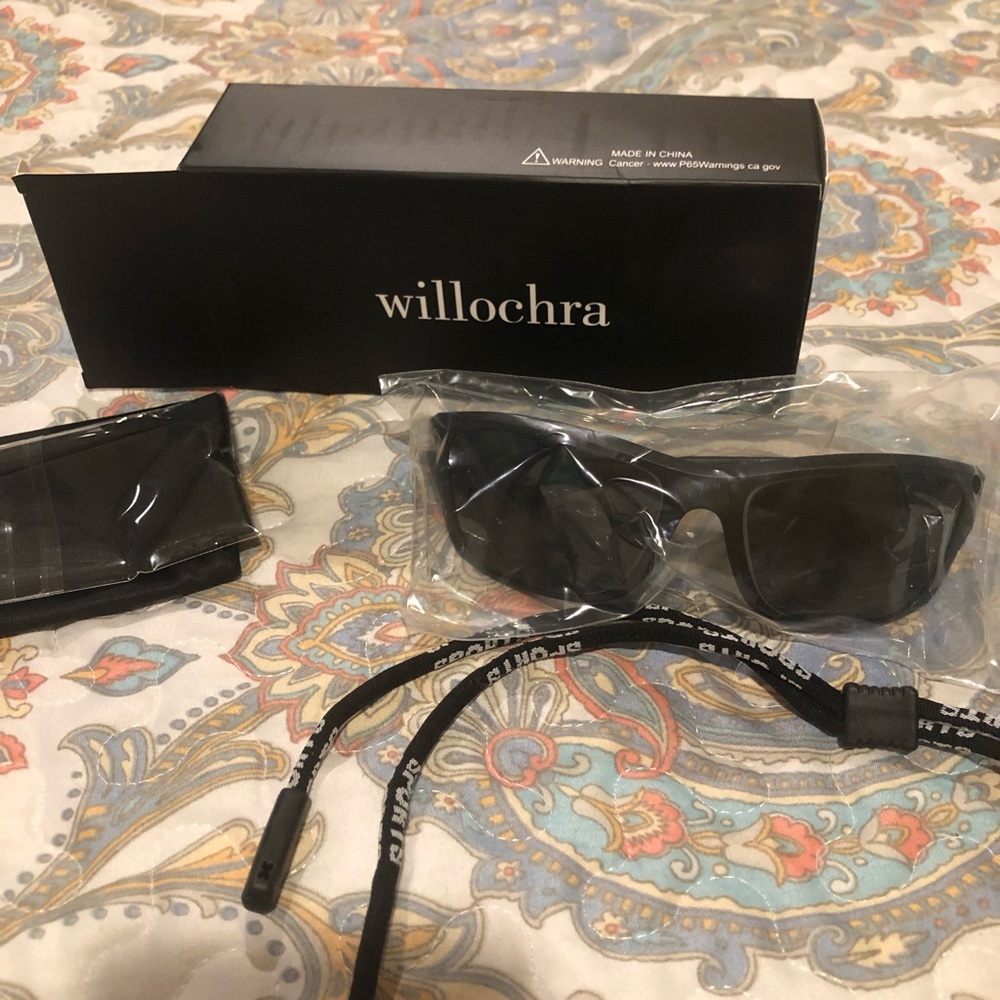 Mens polarized reading sunglasses.